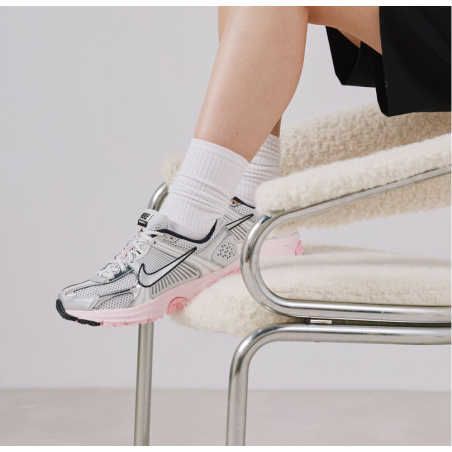 NIKE vomero