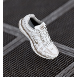 Nike Sportswear P-6000