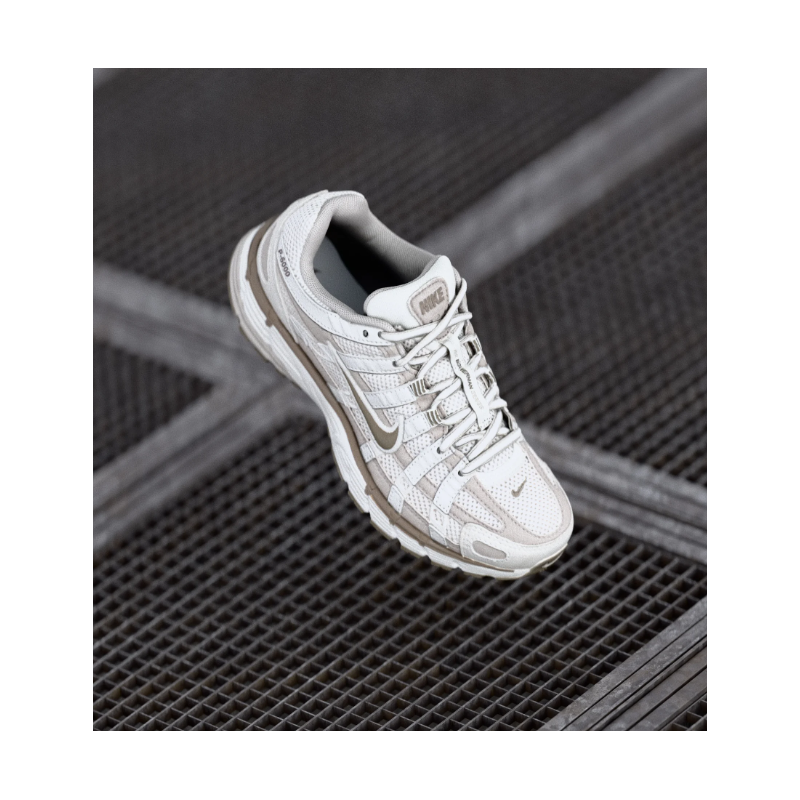 Nike Sportswear P-6000
